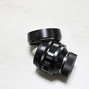 보이그랜더 녹턴 50mm F1. 라이카 M 마운트 판매합니다.