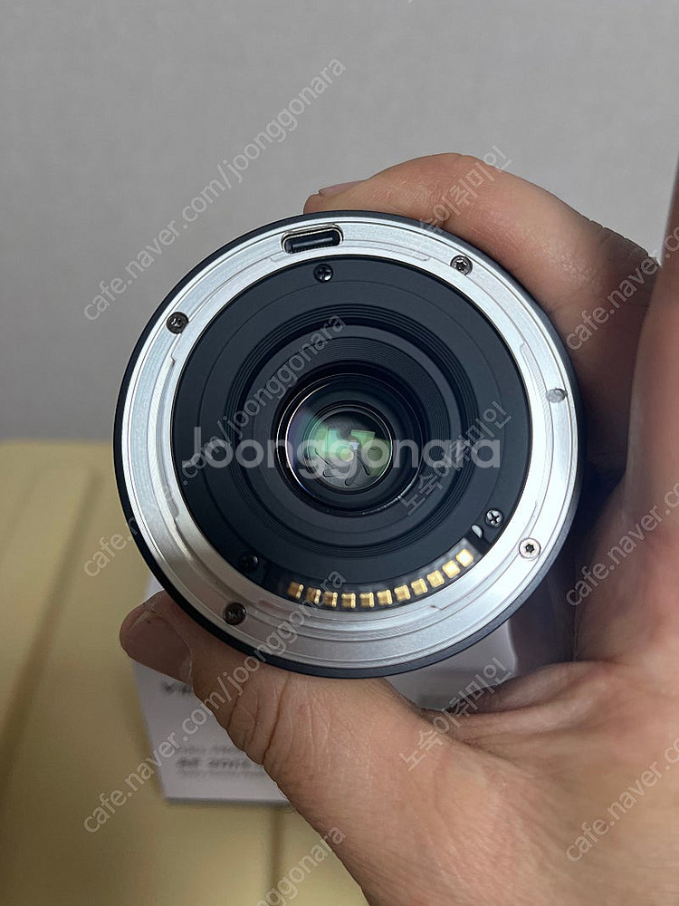 니콘z 빌트록스 20mm 2.8 렌즈 팔아요.--1