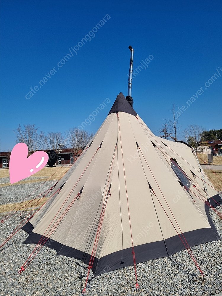 면텐트 로벤스 키오와 티피텐트 (+전용 카페트) 판매합니다. 이미지
