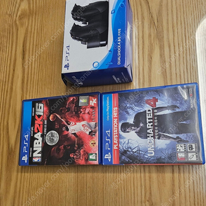 ps4 정품충전기 + 타이틀2개
