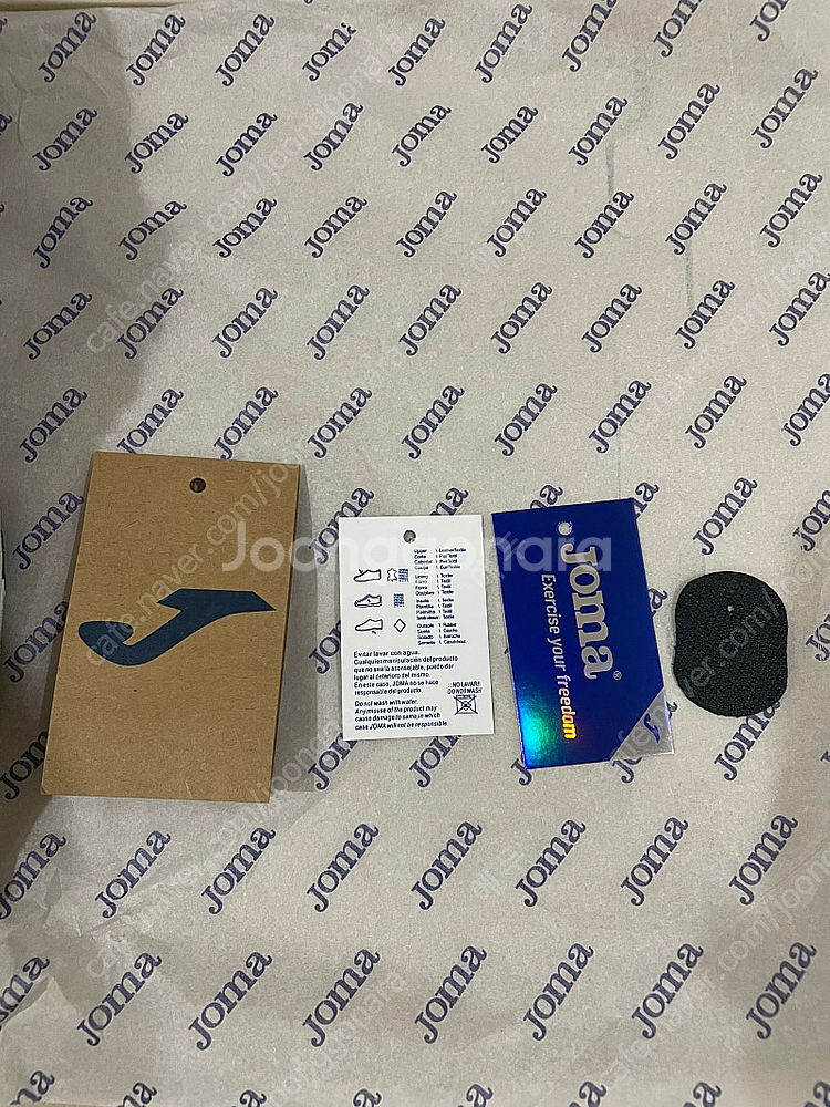 조마 리액티브 TF 블랙/화이트 275--3