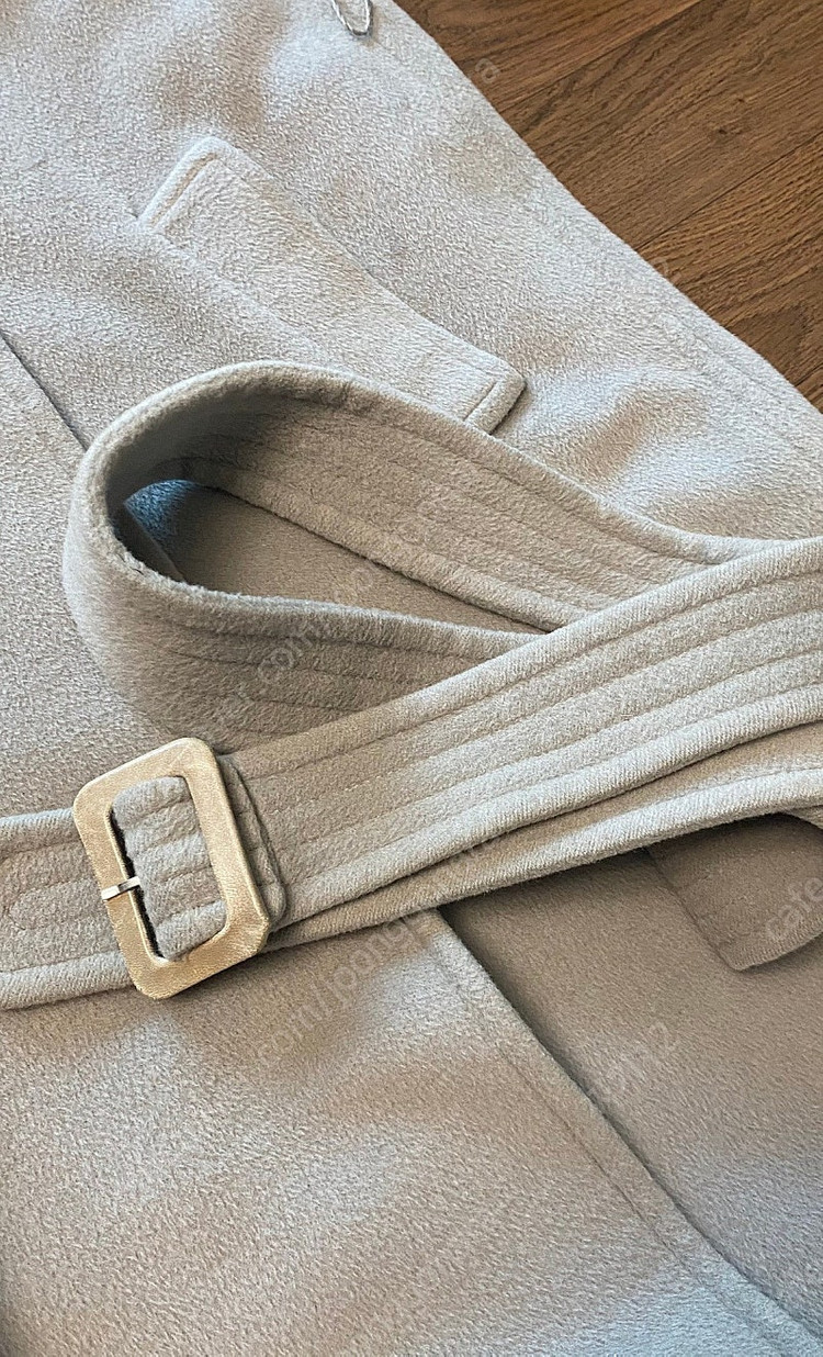 아르마니꼴레지오니 여성코트--4