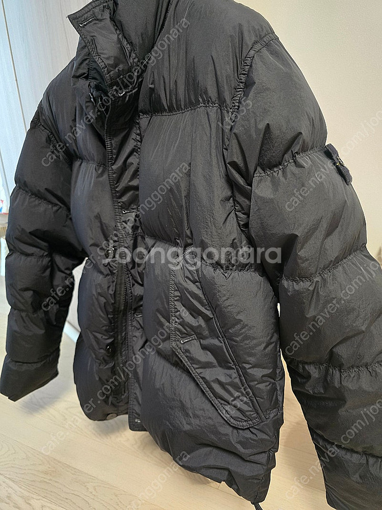 스톤아일랜드 24fw 크링클랩스 블랙 M사이즈 판매합니...--0