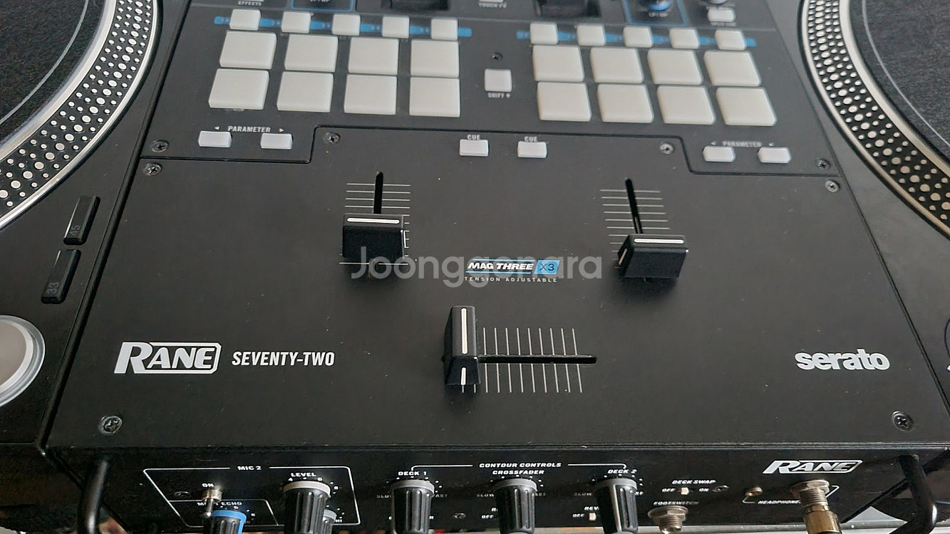 민트급 rane72 배틀믹서 판매 합니다.--1