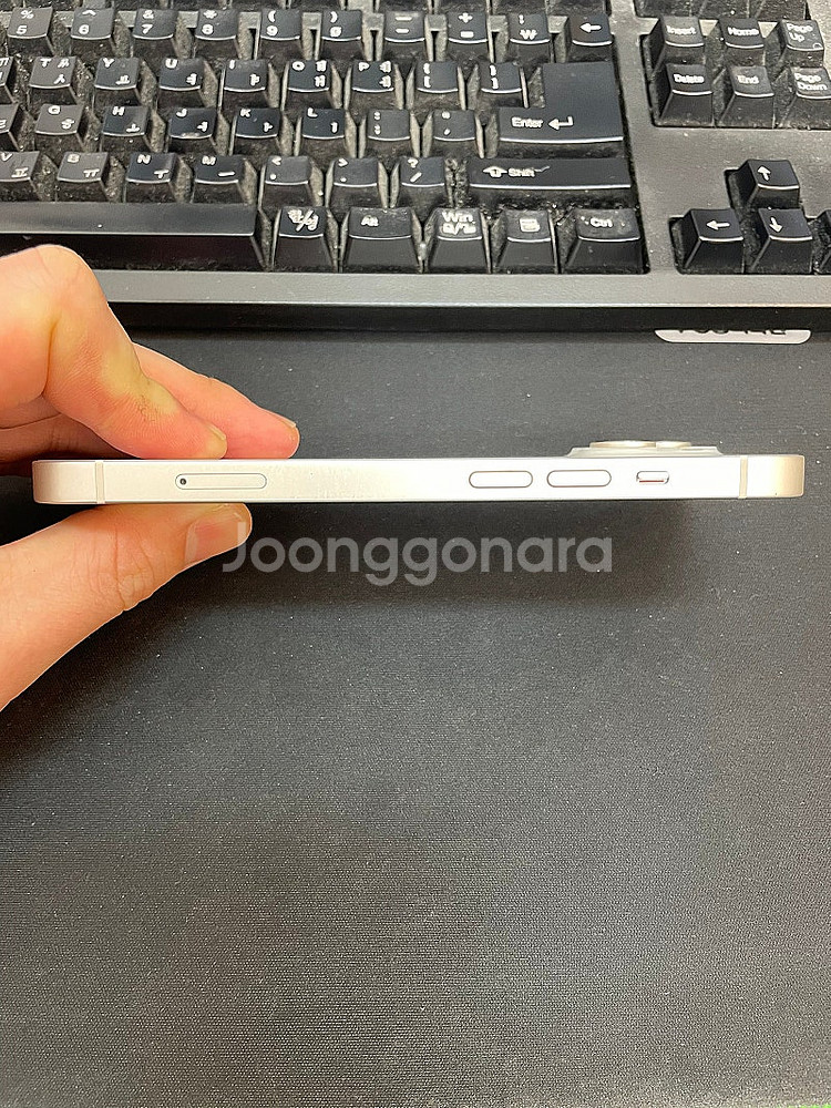 아이폰14 화이트 128GB 상태좋은 중고53만팝니다.--6