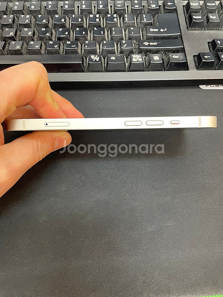 아이폰14 화이트 128GB 상태좋은 중고49만팝니다.--6