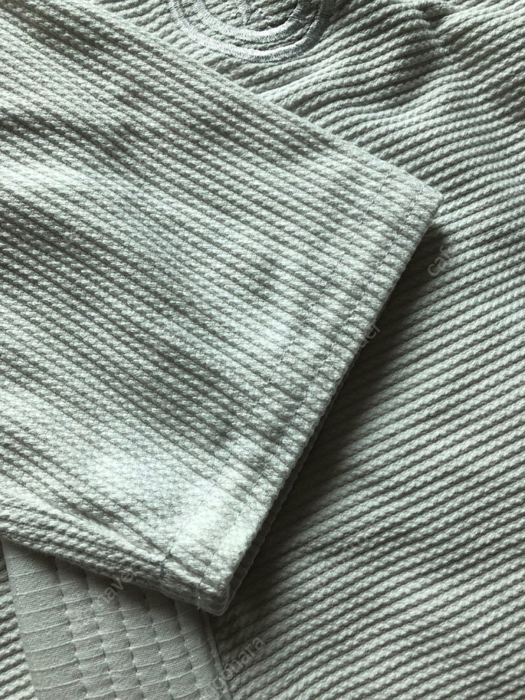 컨트롤 CTRL Tudo Branco A0L (팔다리 긴 A0, A1F 랑 비슷) 판매합니다. 주짓수 도복 이미지