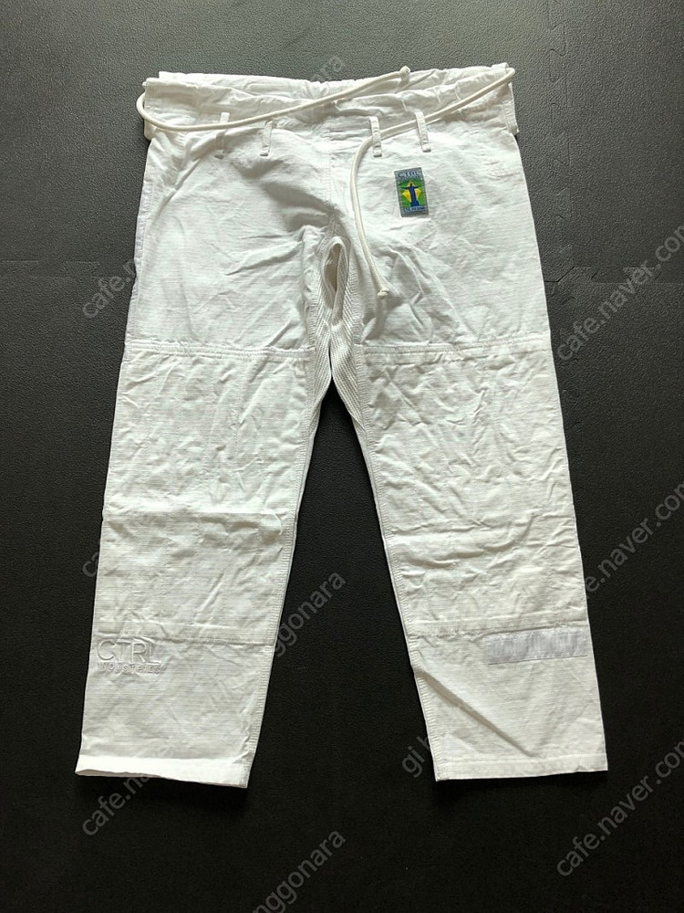 컨트롤 CTRL Tudo Branco A0L (팔다리 긴 A0, A1F 랑 비슷) 판매합니다. 주짓수 도복 이미지