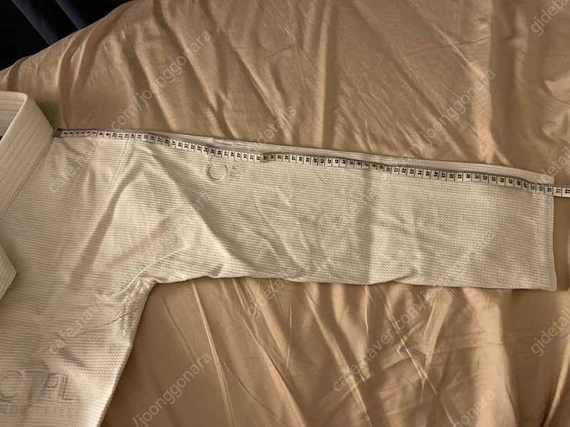 컨트롤 CTRL Tudo Branco A0L (팔다리 긴 A0, A1F 랑 비슷) 판매합니다. 주짓수 도복 이미지