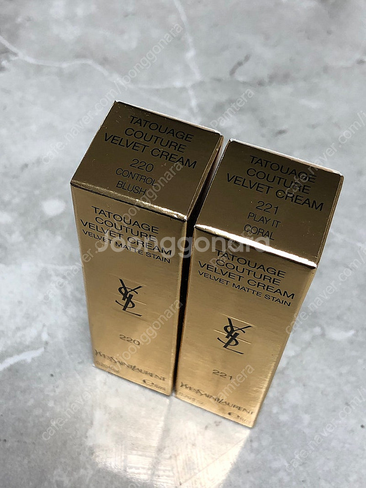 반택포)입생로랑 벨벳크림 틴트 220, 221 새상품--1