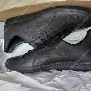 비이커x리프로덕션파운드 익스클루시브 독일군 올블랙 44(280) 새상품 팝니다.