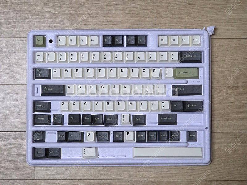 gmk olive light base 팝니다.--0