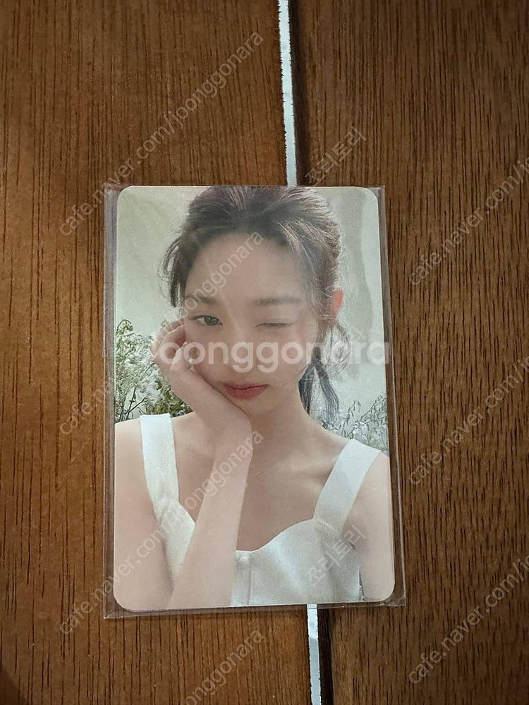 하파크리스틴 장원영 포카 아이브 각각 2만원--0