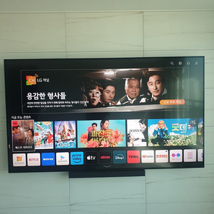 LG QNED 86인치 TV (S급) + LG 블루투스 스피커 급매 (이사 관계로 저렴하게 판매)