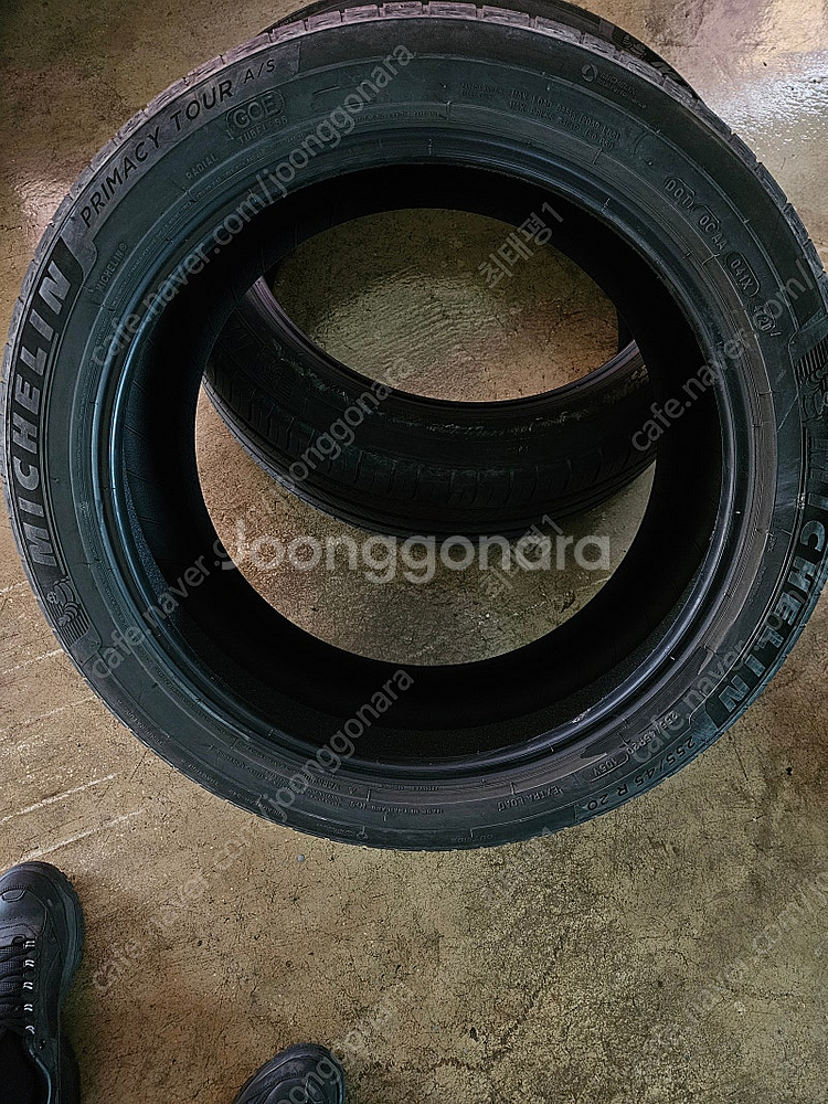 255 45 20 미쉐린 중고 타이어 팝니다--3