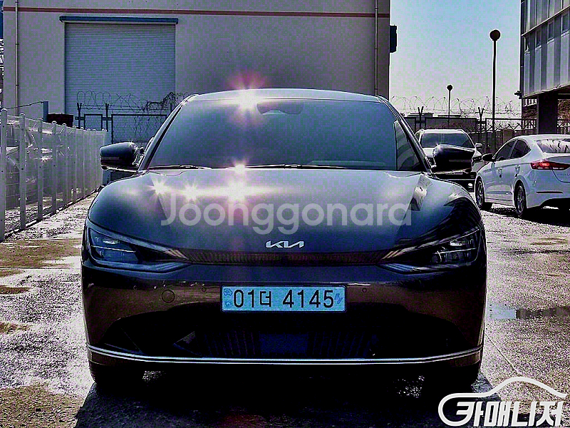 [기아]EV6 롱레인지 어스 2024 년 중고차 ★군미필,저신용자 전용 할부★--0