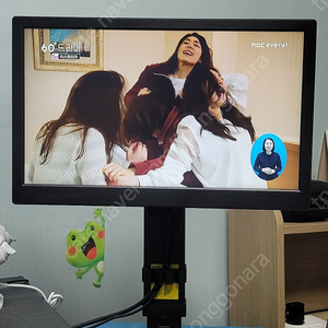 [서울 암사.천호) 중고 타라엘씨디 TRL160FHD + 높이 조절 받침 + 서비스 중고 2.1채널 스피커 Caston F&D - A320