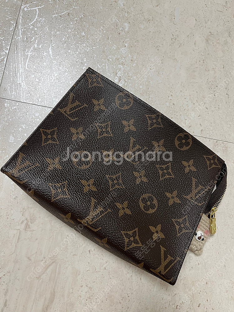 루이비통 포쉐트 토일렛 19--0