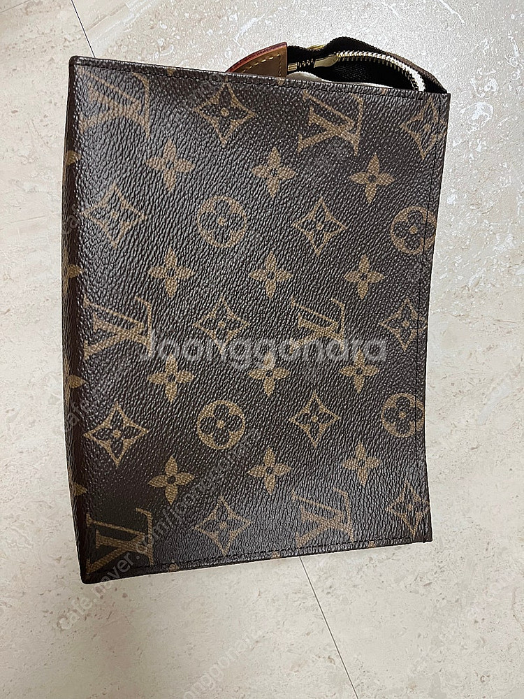 루이비통 포쉐트 토일렛 19--2