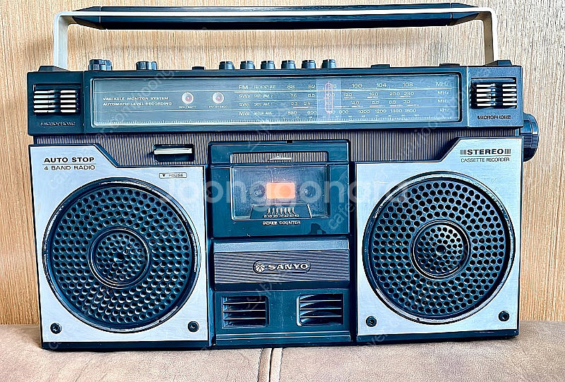 산요 카세트 라디오 플레이어 붐박스 1978--0