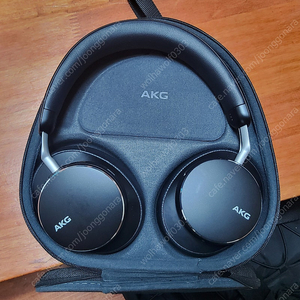 Akg n9 하이브리드