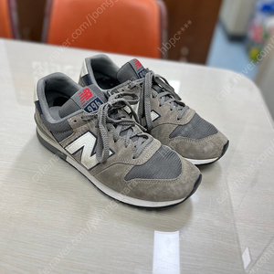 뉴발란스 996