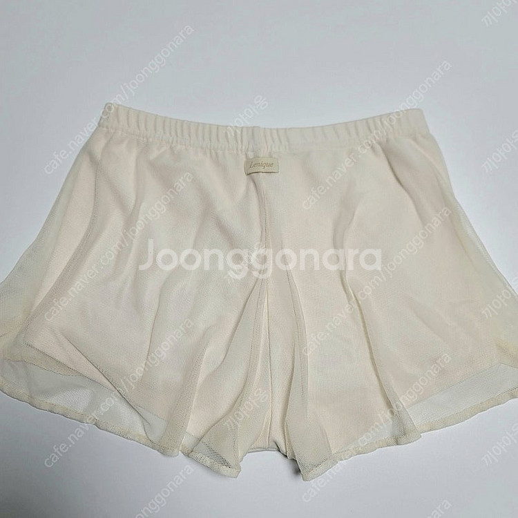 (반택포) 르니끄 폴웨어 매쉬프릴 하의 크림 m--1