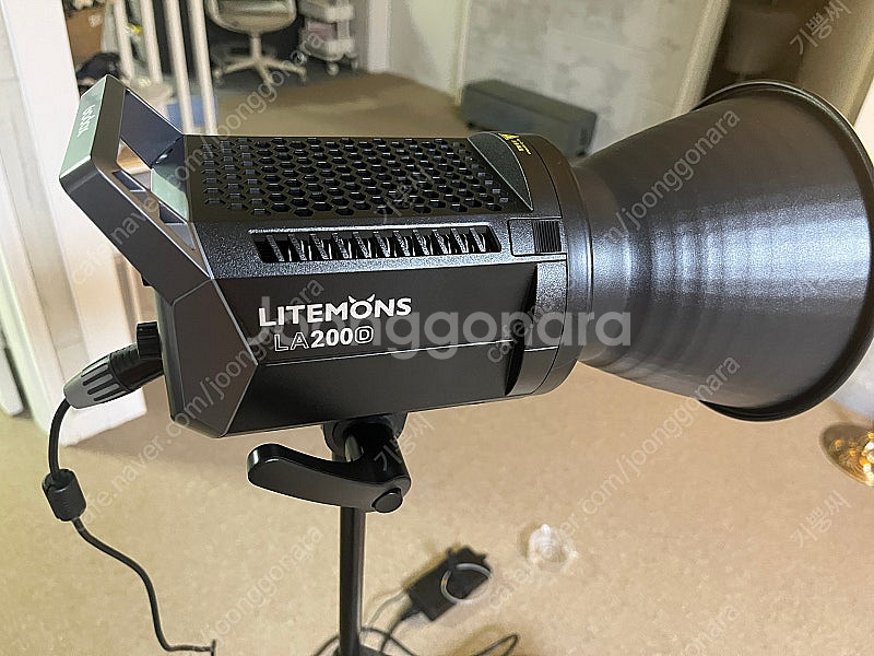 고독스 LA200D 라이트몬 가우포토 정품 지속광 조명...--1