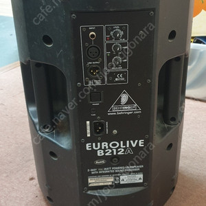 베링거 EUROLIVE B212A 400WATT