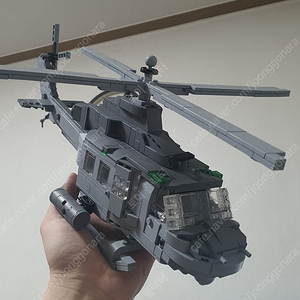 레고 밀리터리 도색작 벨 UH-1Y 베놈 헬리콥터 팝니다. (브릭매니아 참고 복원 헬기)