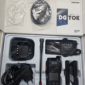 업무용 디지털 무전기 DG-Tok DG-4000 판매합니다.