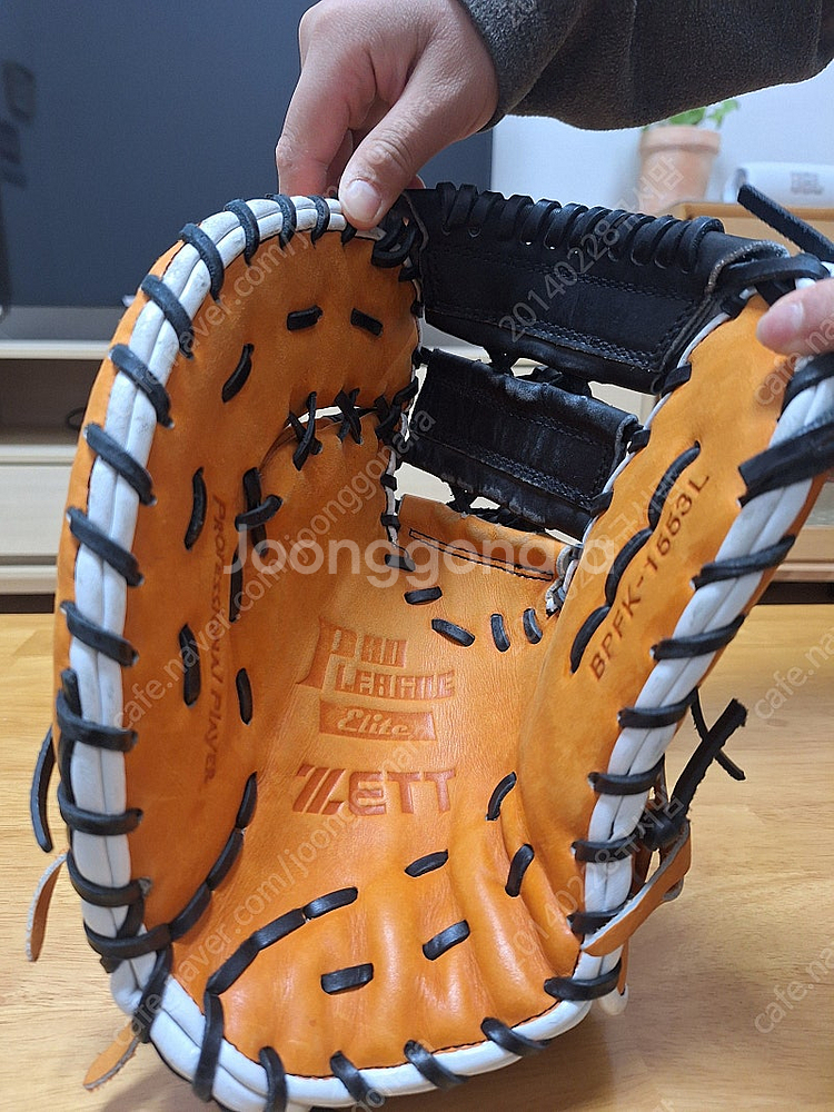 (좌투)1루 미트 제트 스티어하이드 판매합니다.--2