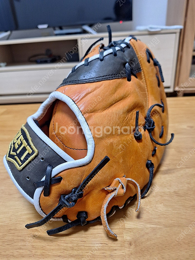 (좌투)1루 미트 제트 스티어하이드 판매합니다.--3