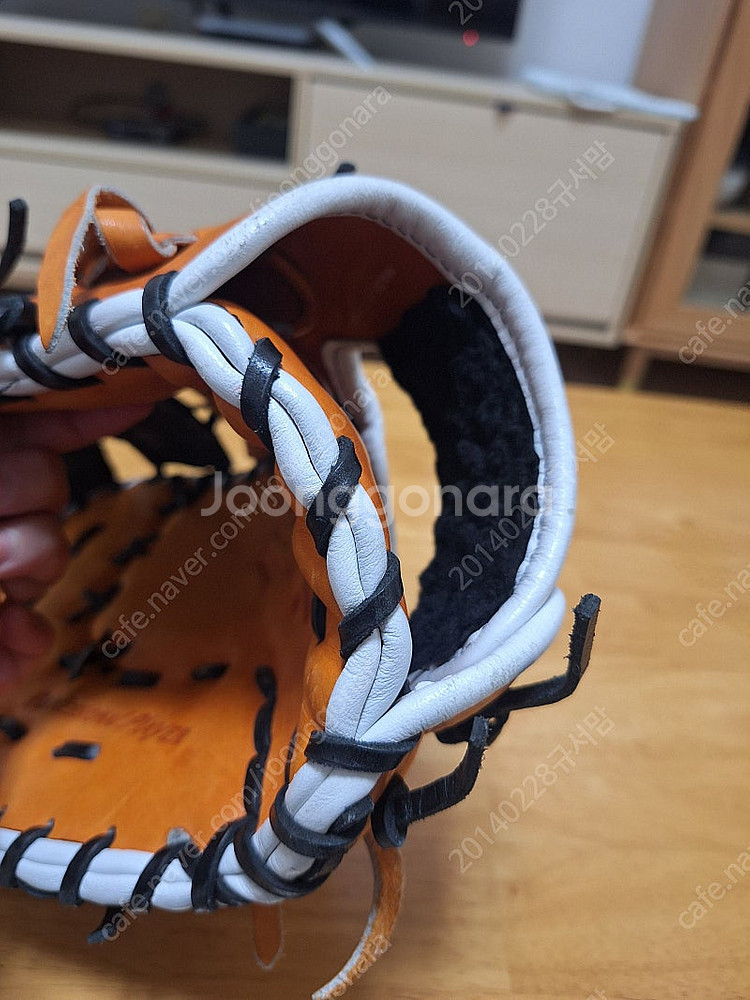 (좌투)1루 미트 제트 스티어하이드 판매합니다.--5