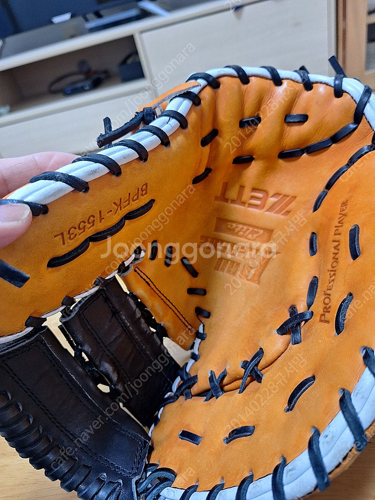 (좌투)1루 미트 제트 스티어하이드 판매합니다.--6