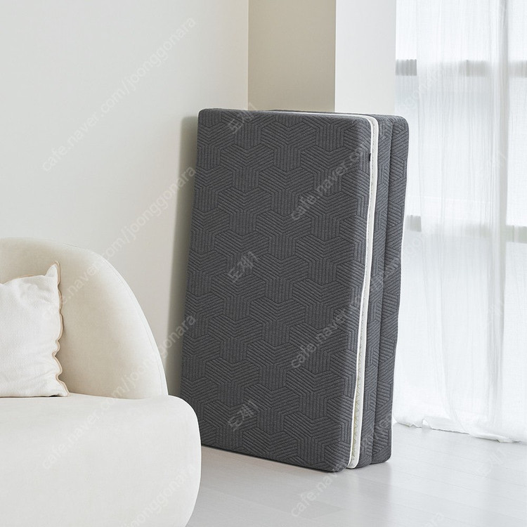 탄탄하게 받쳐주는 허리에좋은 토퍼 접는 바닥 매트리스 단단한 1인용 손님용 수면매트 접이식 원룸 침대 손님용 매트릭... 이미지