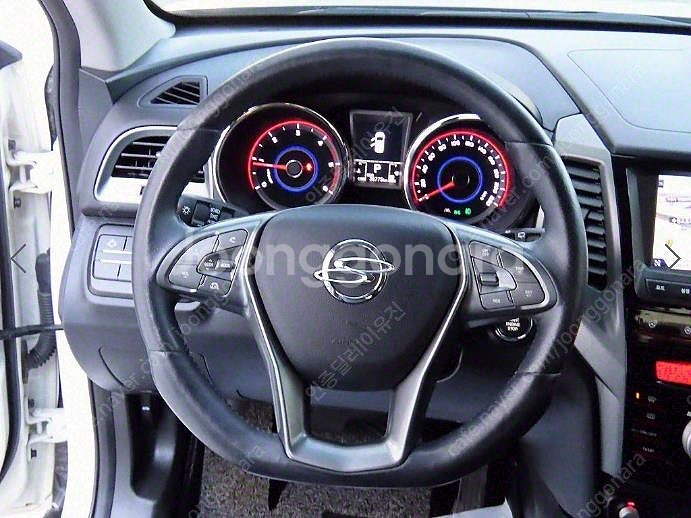 @18년식 티볼리 아머 1.6 디젤 4WD LX 전국최...--8