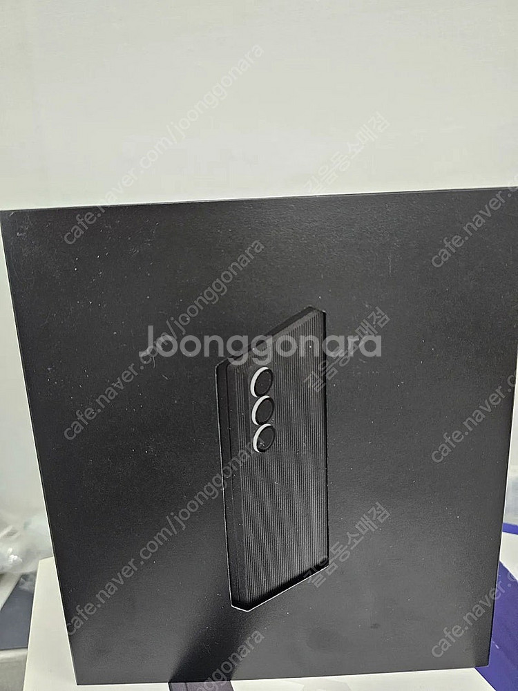 갤럭시Z폴드Se(스페셜에디션) 미개봉 자급제 판매합니다...--0