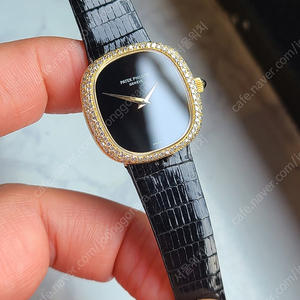 [정품] 파텍필립 골든 엘립스 블랙 오닉스 다이아몬드 여성용 미사용 소장품 (Patek Philippe Golden Ellipse Onyx Lady)