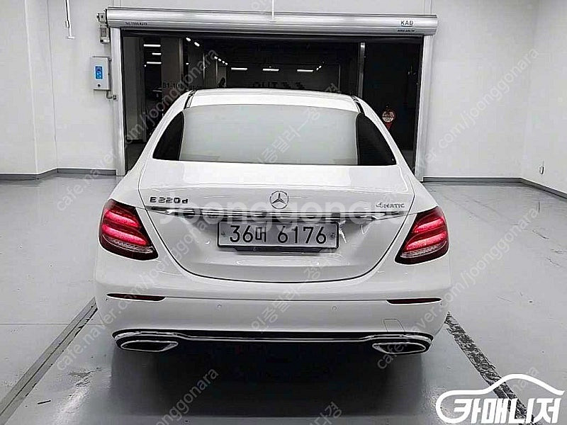 [벤츠]E-클래스 W213 E220d 4MATIC 아방...--3