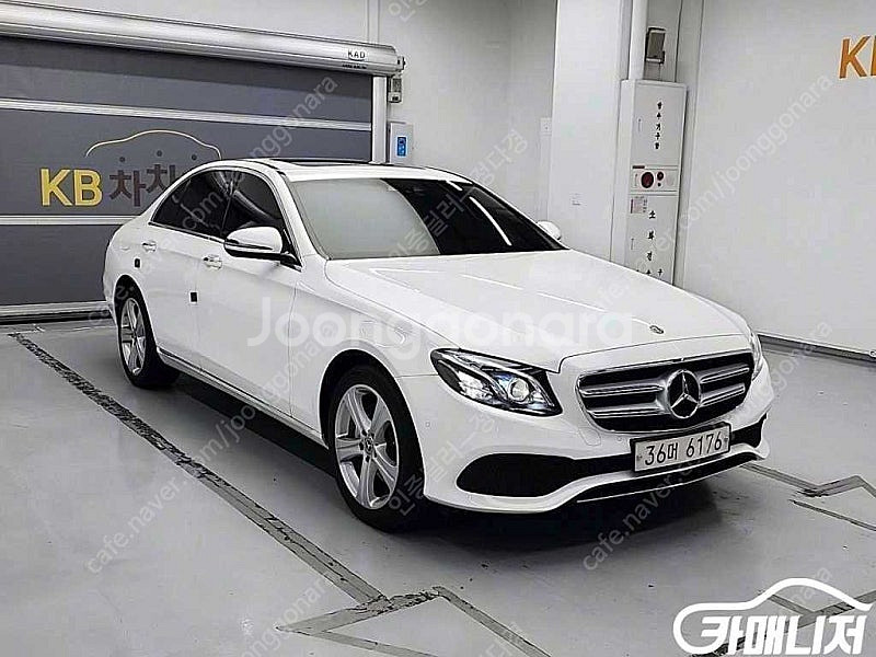 [벤츠]E-클래스 W213 E220d 4MATIC 아방...--4