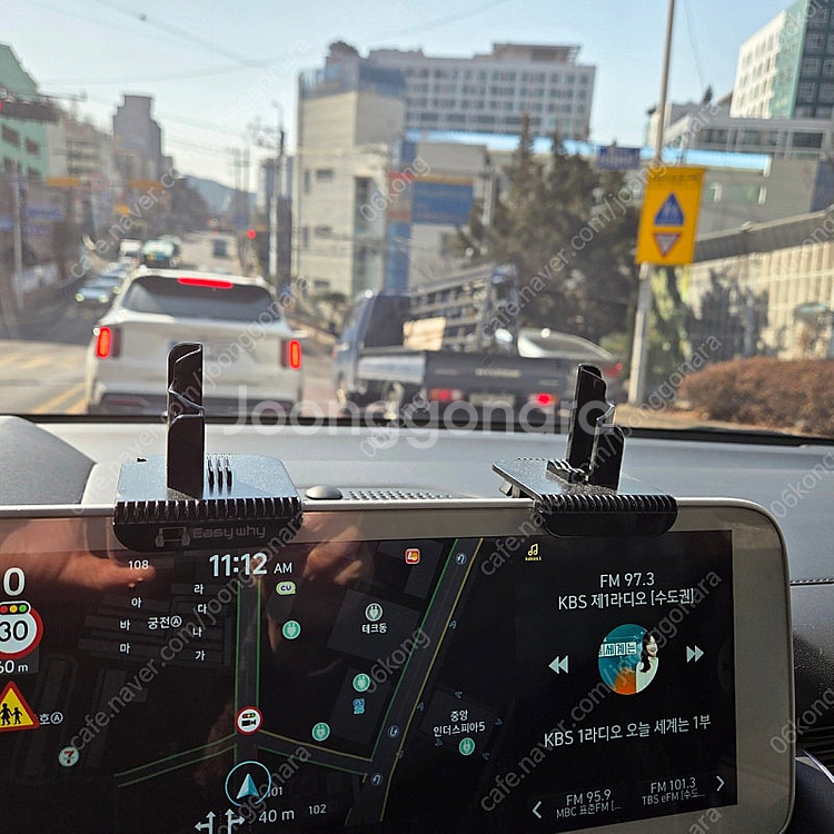 이지와이 차량용 핸드폰 거치대 가로플로팅 타입--0