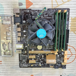 ASUS B85M-G + 코어 i5 4590 + DDR3 4G 12800 4장 쿨거래만 합니다 택포 4.5만원