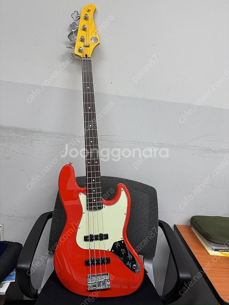 고퍼우드 베이스 기타 SCARLET900B--0