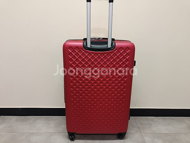 완전 미사용 새상품 28인치 대형 여행용 캐리어 판매해...--2