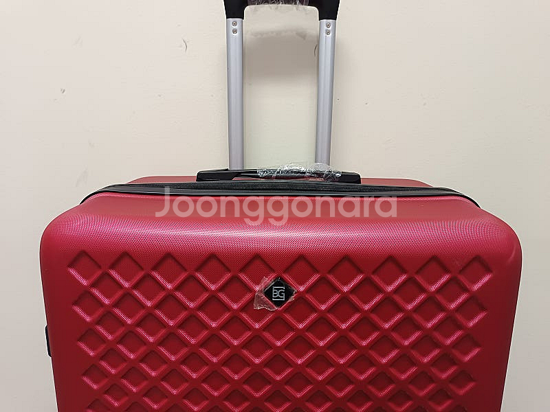 완전 미사용 새상품 28인치 대형 여행용 캐리어 판매해...--0