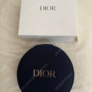 (새제품)디올 dior 블랙 원형 하드 케이스