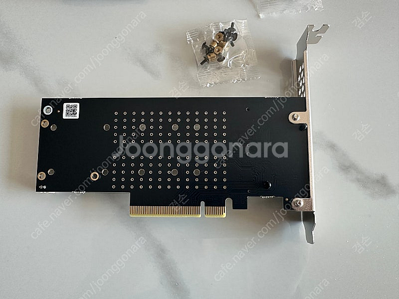 M.2 NVMe PCIe 4.0 X8 어댑터 카드--3