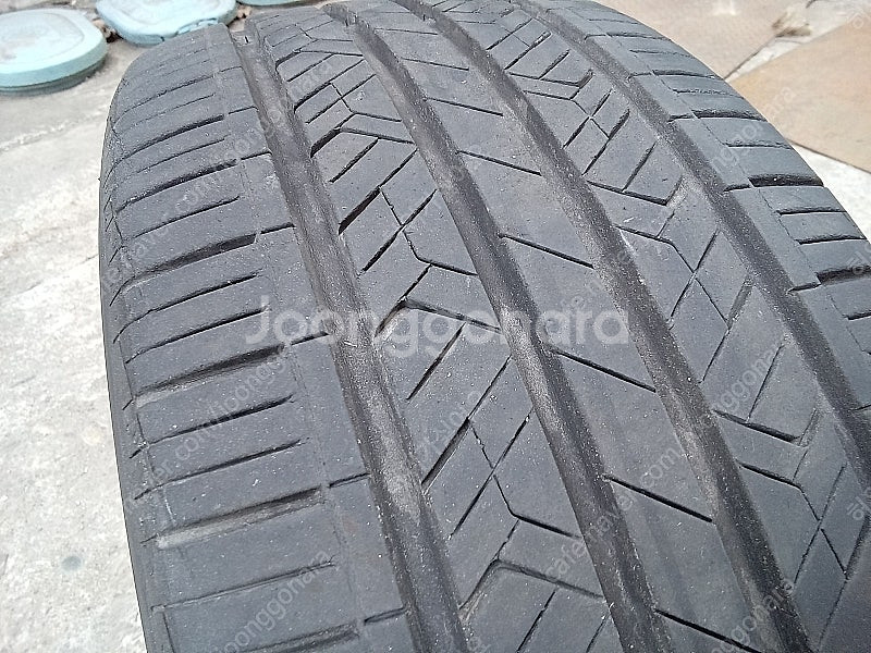 225 45 17 타이어 1짝 (중고) 서울 직거래만합...--4