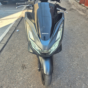 혼다 PCX125 ABS 22년식 3만키로 급매합니다.